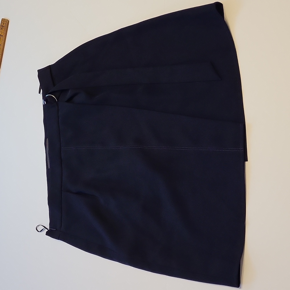 Louis Vuitton women's uniform skirt size 44.